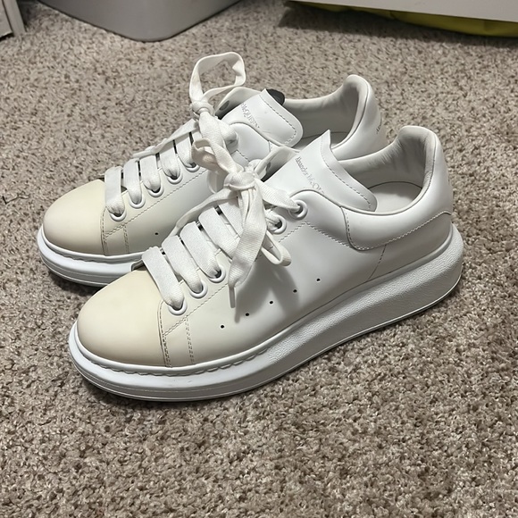 Women’s Alexander McQUEEN SNEAKERS size 39